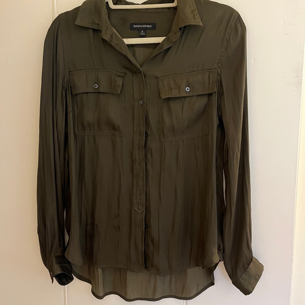 Olive green Banana Republic top